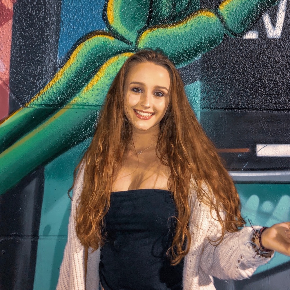 Meet your Posher, Emily